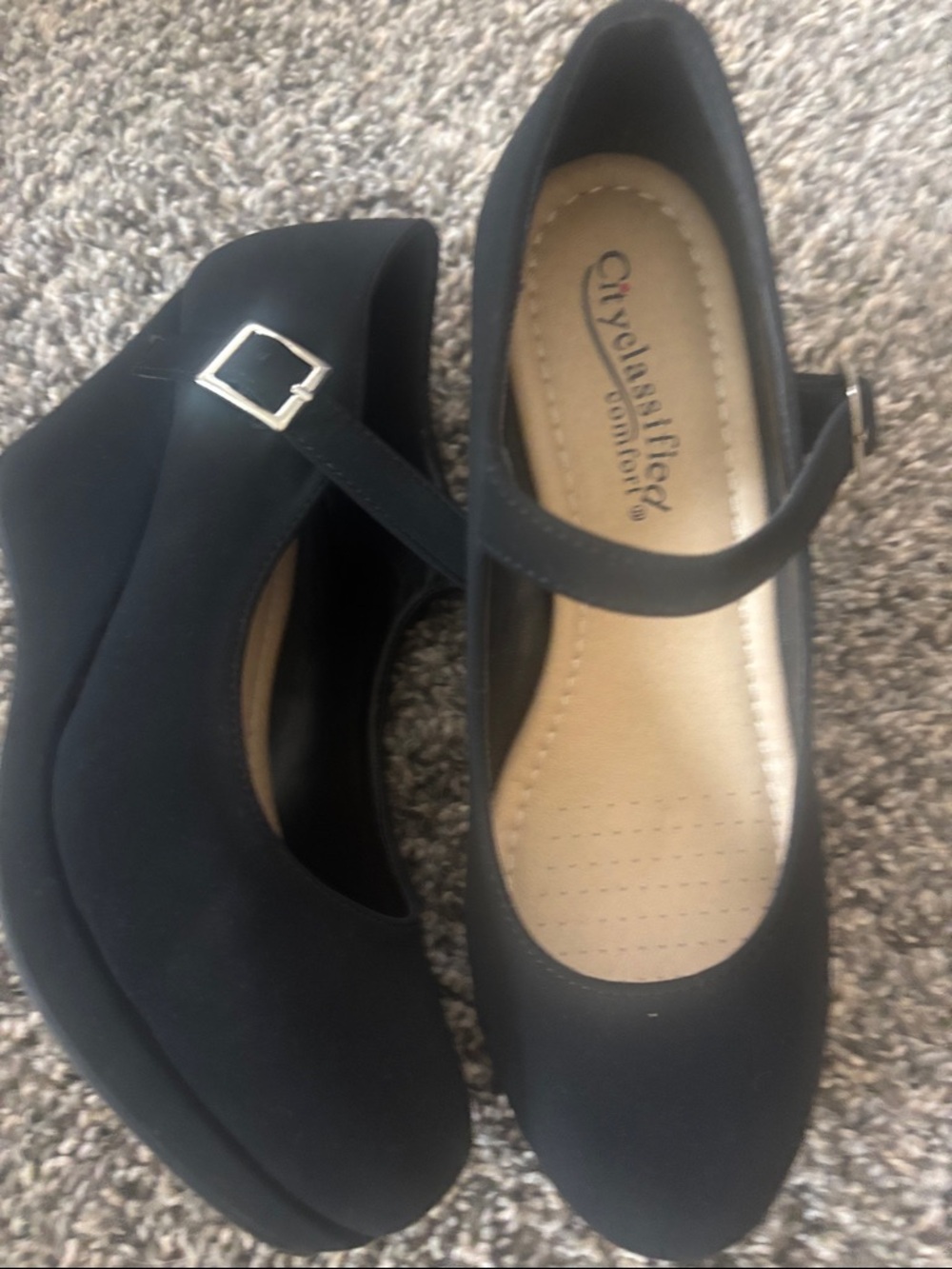 Cityclassified Black Mary Jane Platform Pumps with Buckle